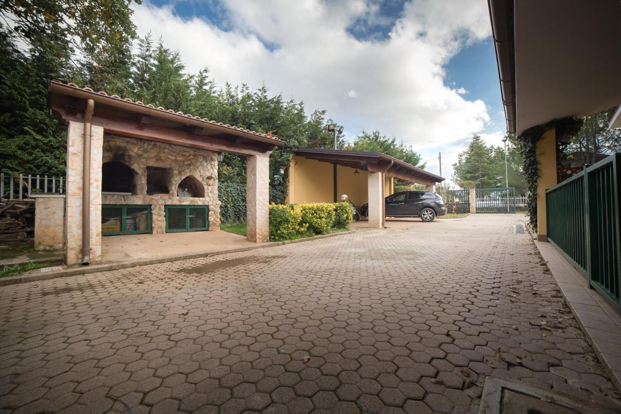 Villa Gloria Кастровиллари Экстерьер фото